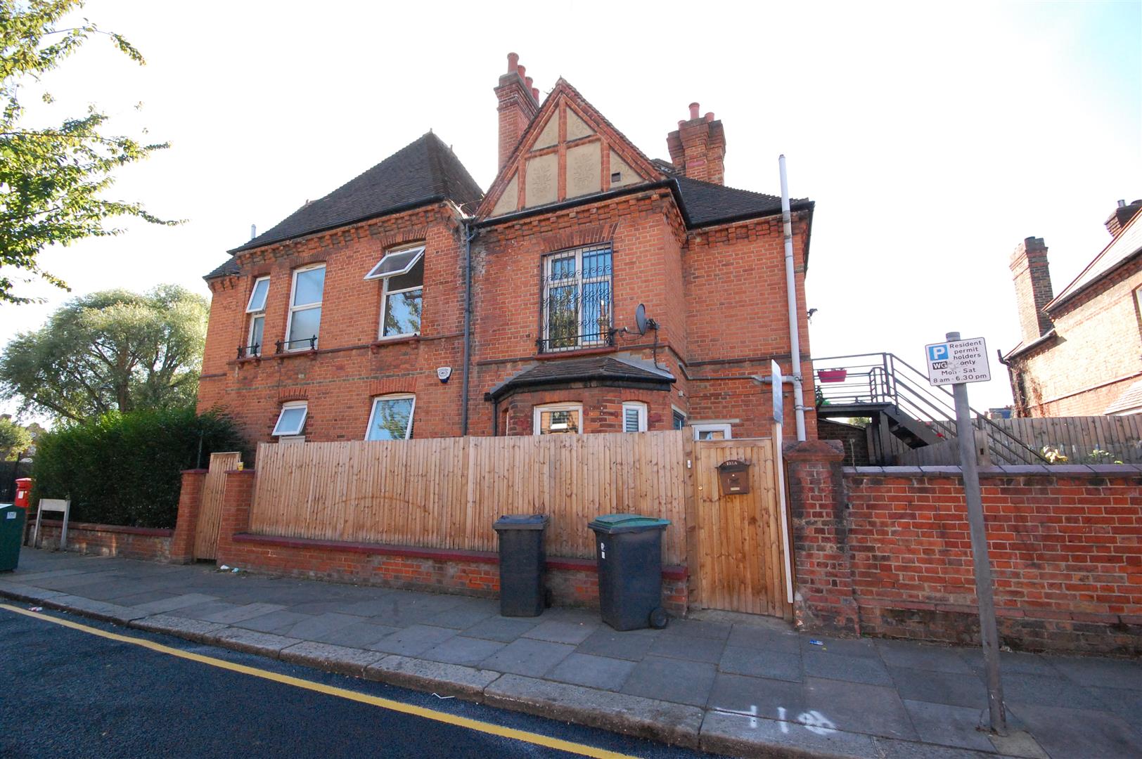 Gladstone Avenue, Wood Green, London